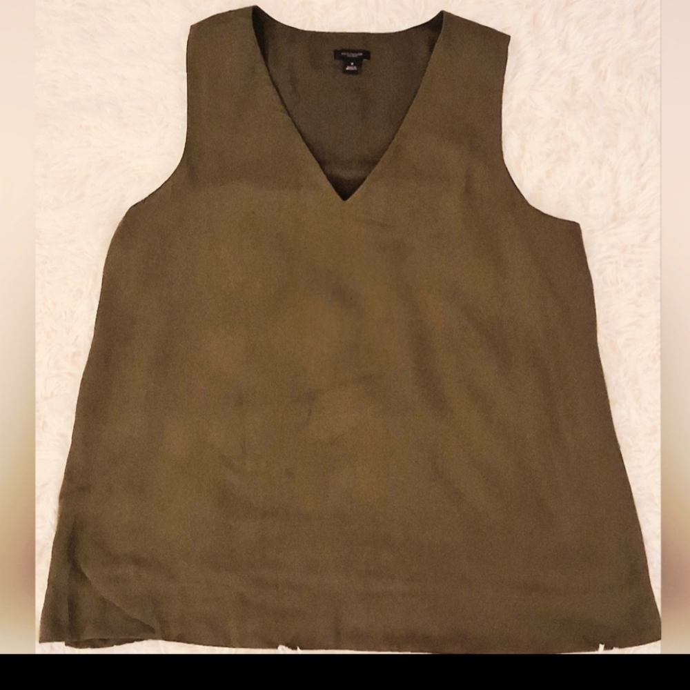 Ann Taylor V-Neck Olive Green Shell Tank Top In Womens Sz M
